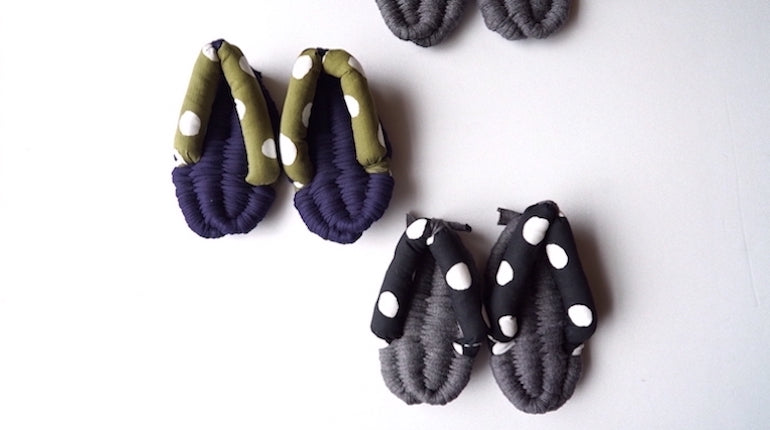 【日々に寄り添う品を】自分にも、父にも贈りたい—半草履「HANZO」とうるし塗り箸